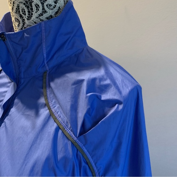 Lululemon Running Jacket - 10 - Picture 3 of 16